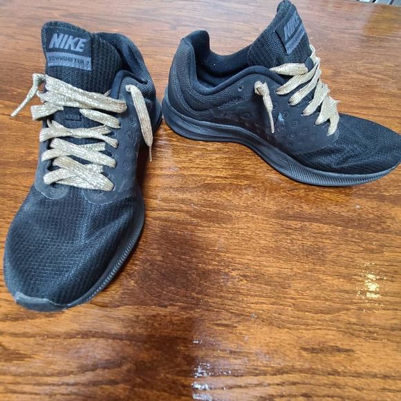 Nike downshifter black 8.5 - Picture 2 of 10